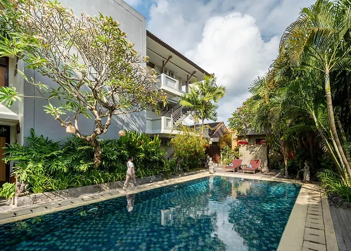 Sari 3* Kuta (Bali)