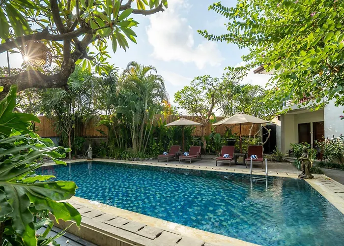 Sari Hotel 3*